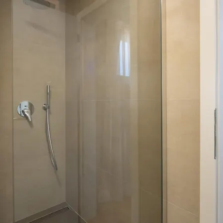 Zara Villa *