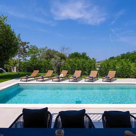 Zara Villa Porec