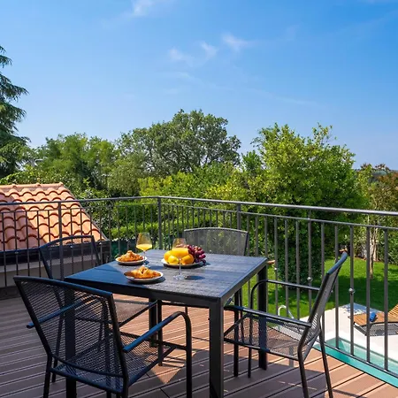 Zara Villa Porec